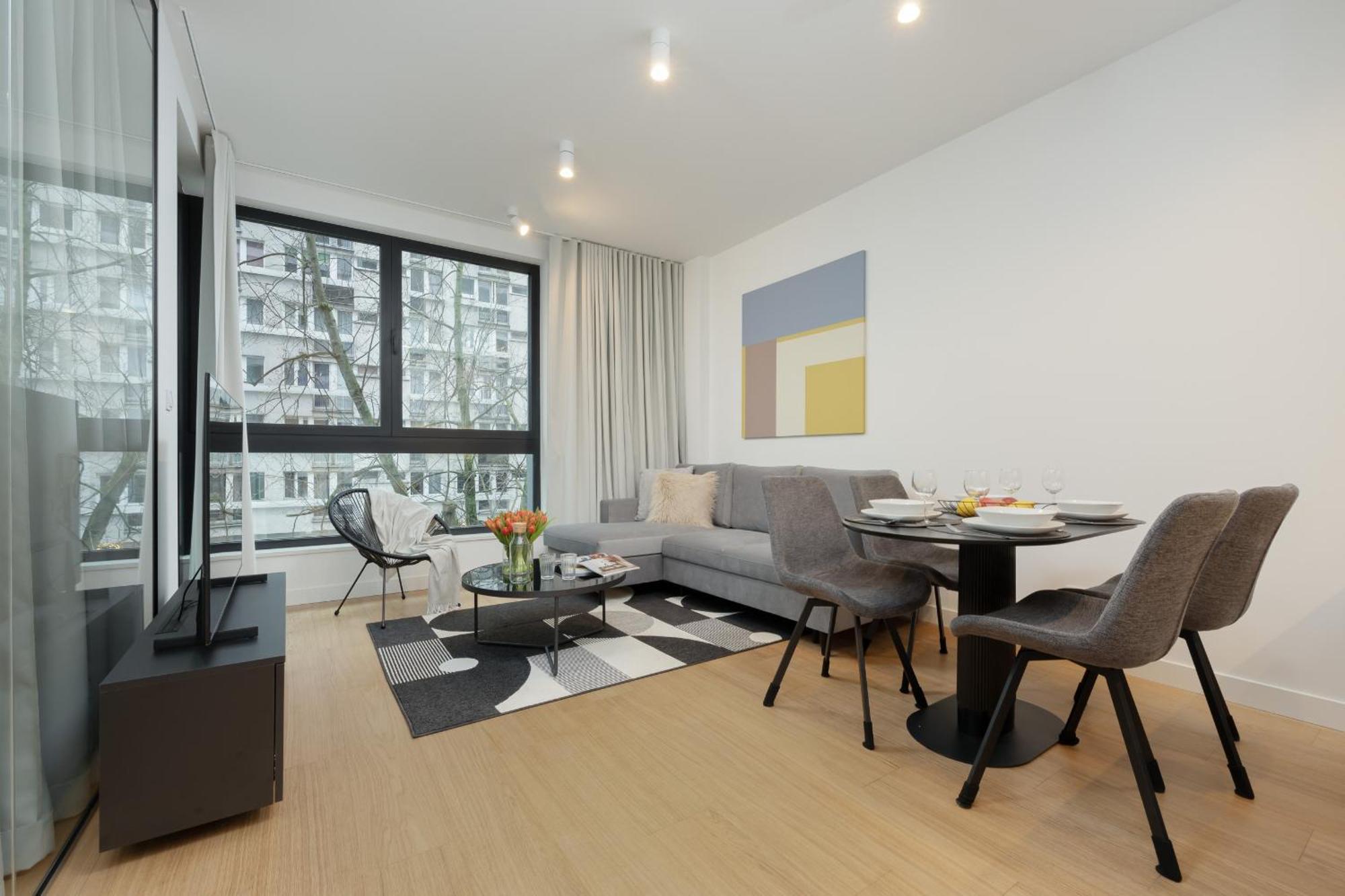 Deluxe In The Center By Renters Warsaw